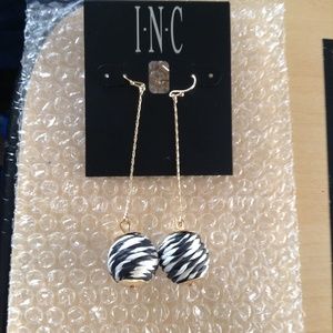 International Concepts Black & White Earrings